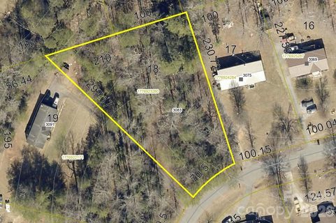 3083 Mill Run Drive active home in Millstone Ridge, Morganton, NC