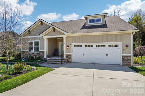 31 N Anvil Avenue sold home in Blacksmith Run, Hendersonville, NC
