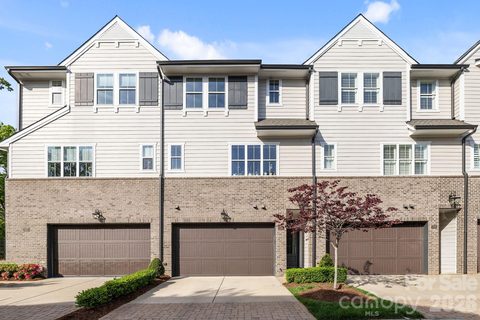 1241 Cotswold Place