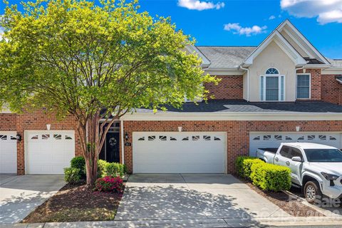 144 Villa Lake Drive sold townhome in Beacon Knoll Villas, Fort Mill, SC