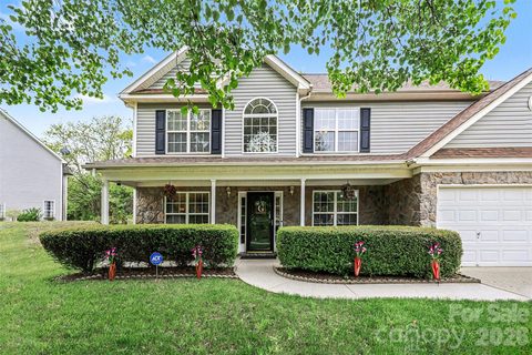 4905 Eagle Creek Drive sold home in Eagle Ridge, Charlotte, NC
