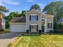 3129 Crescent Knoll Drive sold home in Matthews, SC