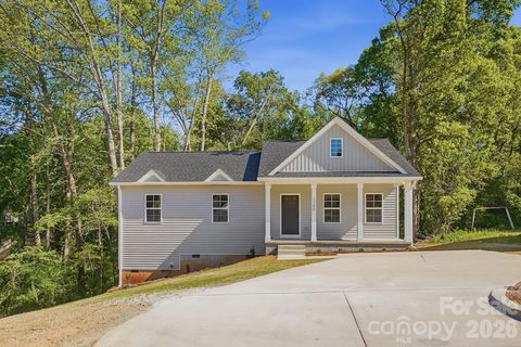 1740 Moss Court sold home in Northwood Acres, Gastonia, NC