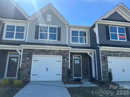 211 Viburnum Road pending townhome in Blythe Mill, Waxhaw, NC