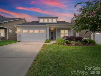 253 Stone Mountain Way pending home in Trilogy Lake Norman, Denver, NC