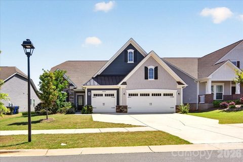 22024 Finworthy Lane sold home in Northbrook, Huntersville, NC