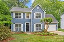 3213 Crescent Knoll Drive sold home in Matthews, SC