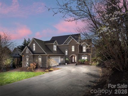 636 Vista Falls Road sold home in High Vista Falls, Mills River, NC