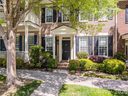 241 N Faulkner Way sold home in Davidson, SC