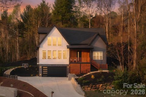 Homes in Fox Lair Crossings, Weaverville
