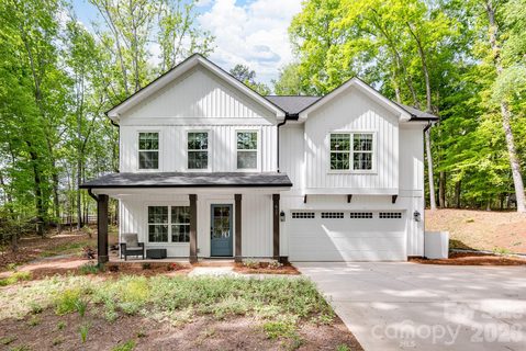 Homes in Hillcrest, Waxhaw