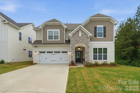 8105 Rolling Wheels Road sold home in Kennington, Charlotte, NC