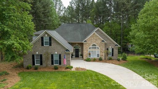 147 Honeysuckle Creek Loop sold home in Honeysuckle Creek, Mooresville, NC