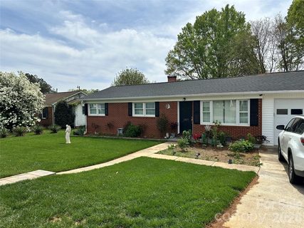 Homes in Meadow Brook, Statesville