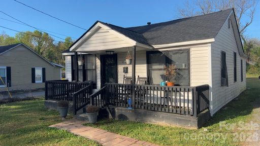 1152 Carolina Avenue Extension pending home in Woodland Park, Rock Hill, SC