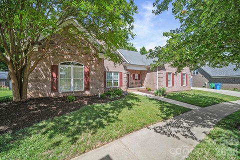 Homes in The Meadows, Locust
