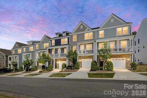 10436 Glenmere Creek Circle active townhome in Glenmere, Charlotte, NC
