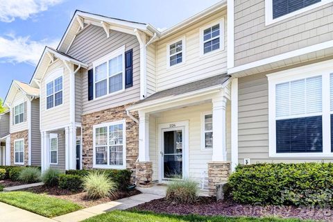 226 Dawn Mist Lane sold townhome in Fieldstone, Fort Mill, SC