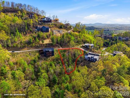 325 Curtain Bluff active home in The Boulders, Hendersonville, NC