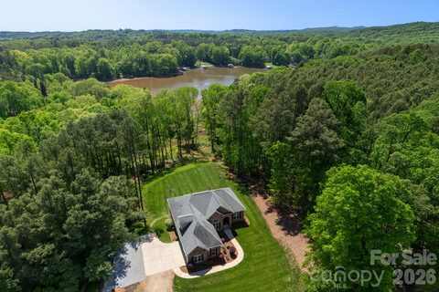 8810 Windygap Road sold home in Browns Cove, Charlotte, NC