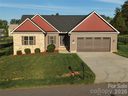 172 Staffordshire Drive sold home in Statesville, SC