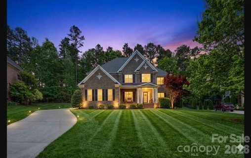 Homes in The Estates At Wesley Oaks, Wesley Chapel