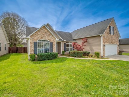 33 W Hiawassee Road sold home in River Stone, Fletcher, NC