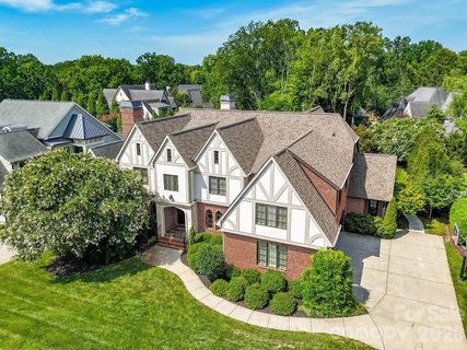 808 Huntington Park Drive active home in Jordan Manor, Charlotte, NC