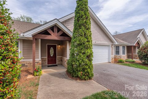 8 Kaylor Drive sold home in Ledbridge Vista, Arden, NC