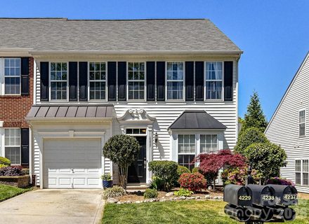 4237 Piccadilly Lane sold townhome in Glen Laurel, Fort Mill, SC