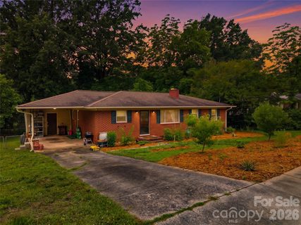 Homes in D B Hanna, Gastonia