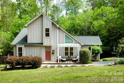 138 Uwharrie Court