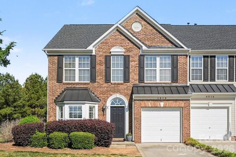4018 Holly Villa Circle sold townhome in Holly Park, Indian Trail, NC