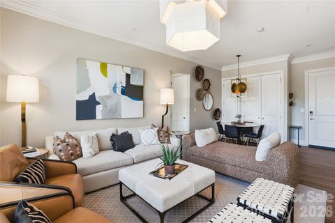 2990 Selwyn Avenue pending home in Myers Park, Charlotte, NC