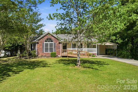 342 Foxlair Court sold home in Fox Run, Rock Hill, SC