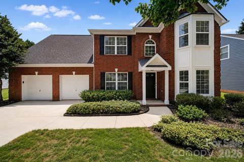 11343 Fox Hill Drive active home in Fox Glen, Charlotte, NC