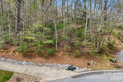 Lot 61 Deerlake Drive active lot in Deerlake Village, Brevard, NC