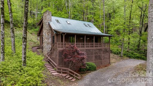 17 Greer Way