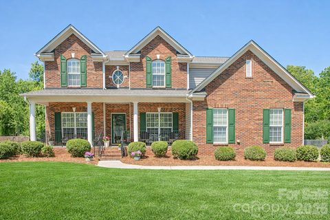 1325 Linden Glen Drive sold home in Lindenwood, Matthews, NC
