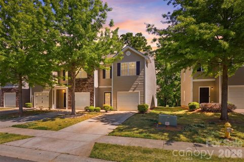 9040 Bradstreet Commons Way sold townhome in Crossley Village, Charlotte, NC