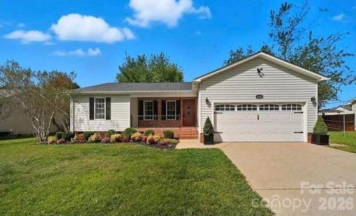 1641 Farmington Hills Drive sold home in Farmington Hills, Conover, NC