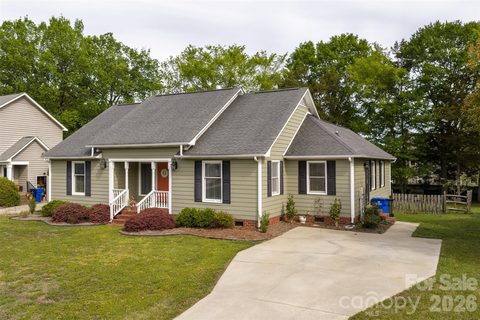 2116 Belle Chase Drive sold home in Hidden Forest, Rock Hill, SC