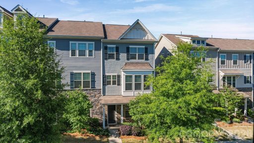 928 Bexton Street pending home in Hadley At Arrowood Station, Charlotte, NC