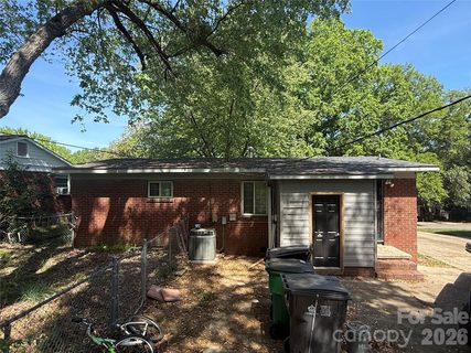 4147 Welling Avenue pending home in Beechwood Acres, Charlotte, NC