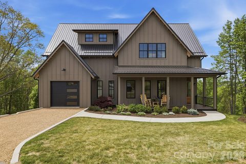 244 Westridge Farm Road active home in Olivette, Asheville, NC
