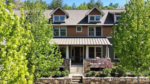 4 Fitzgerald Road sold home in Cheshire, Black Mountain, NC
