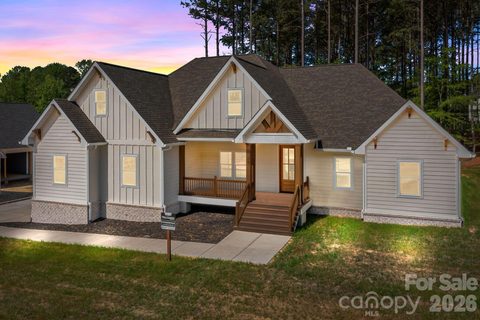 124 Taylors Garden Way sold home in Woodstone At Mills Garden, Statesville, NC