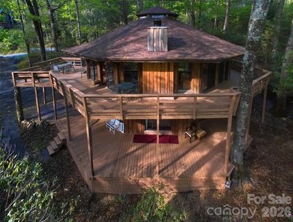 565 Winterstar Loop pending home in Mt. Mitchell Lands, Burnsville, NC