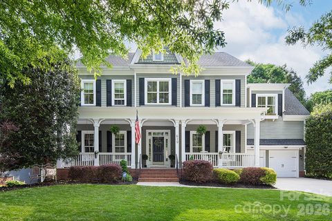 619 N Oak Drive pending home in Skybrook, Huntersville, NC