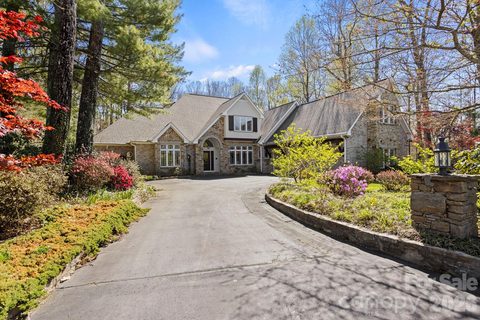 106 Farwood Court active home in Kenmure, Flat Rock, NC